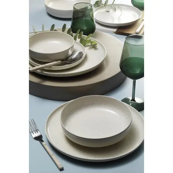 Сервиз за хранене Kütahya Porcelain 16 части, 4 човека, цвят крем Сервиз за хранене Kütahya Porcelain 16 части, 4 човека, цвят крем
